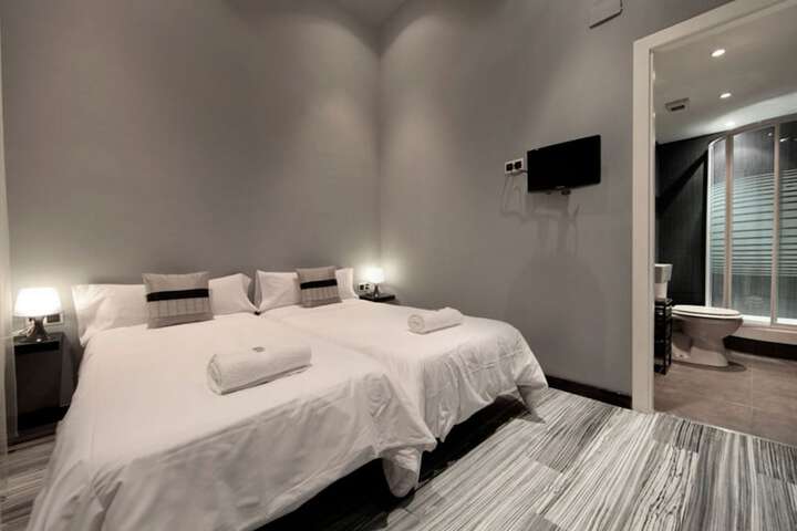 Room 9 of 51