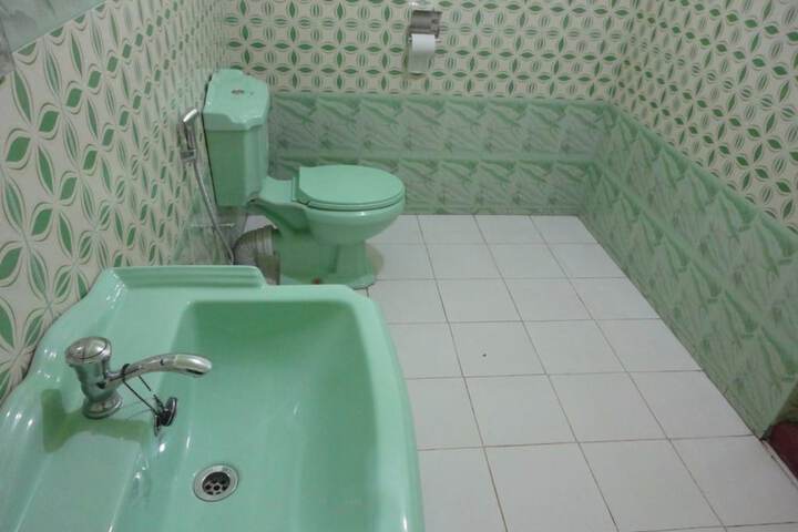 Room 15 of 25