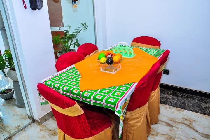 Dining Photos