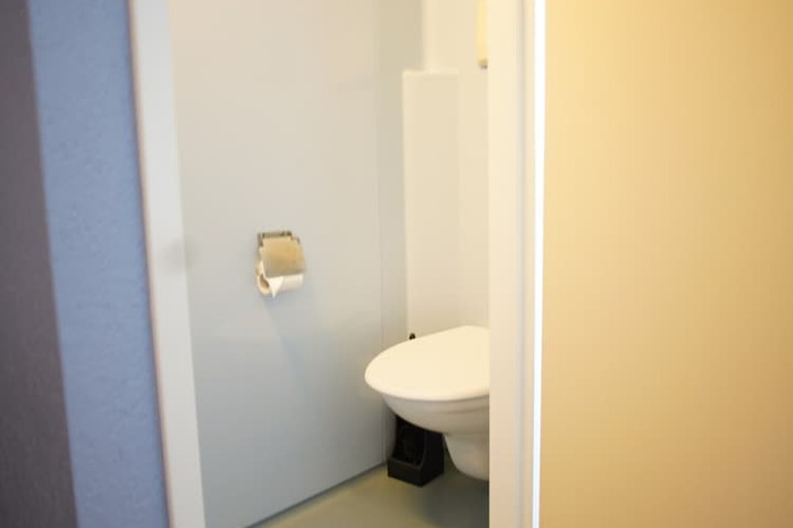 Room 72 of 83