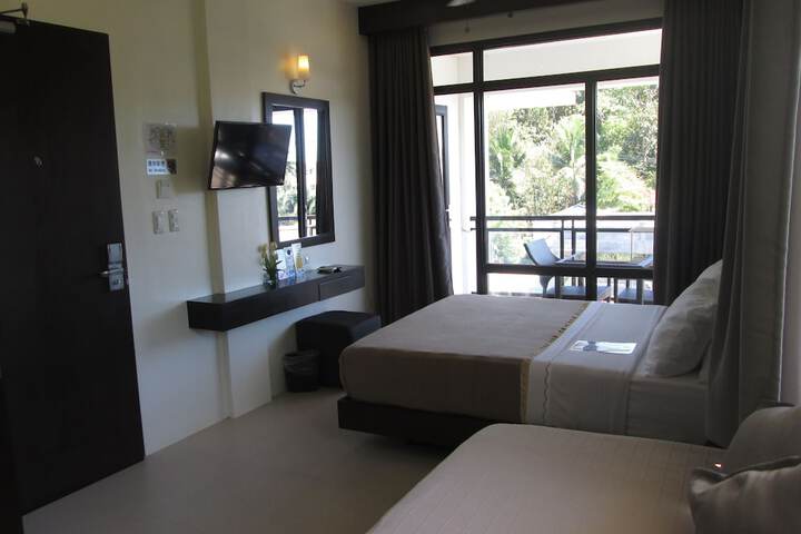 Room 11 of 80
