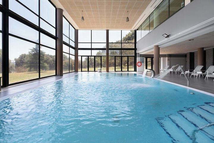 Spa 44 of 51