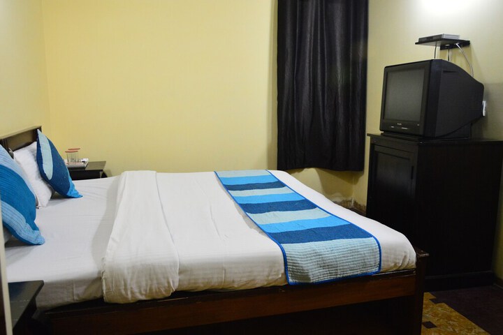 Room 15 of 44