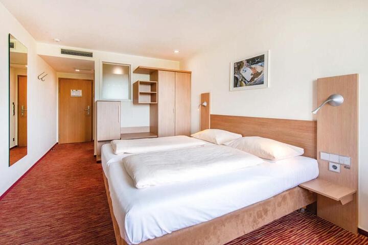 Room 40 of 130