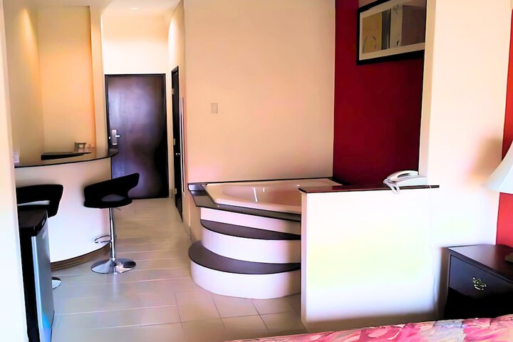 Room 14 of 22