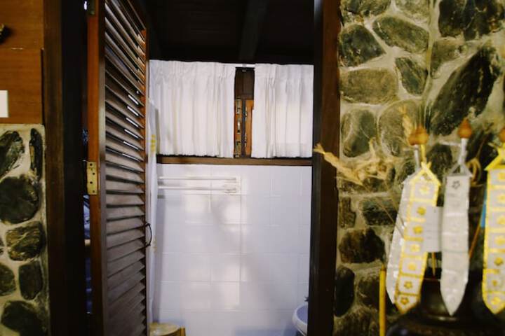 Room 33 of 67