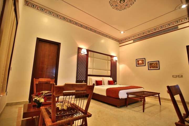 Room 5 of 41
