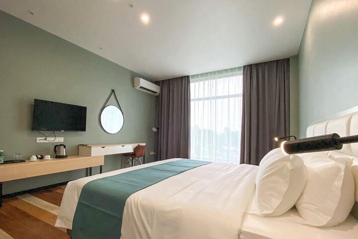 Fans Hotel Baybay