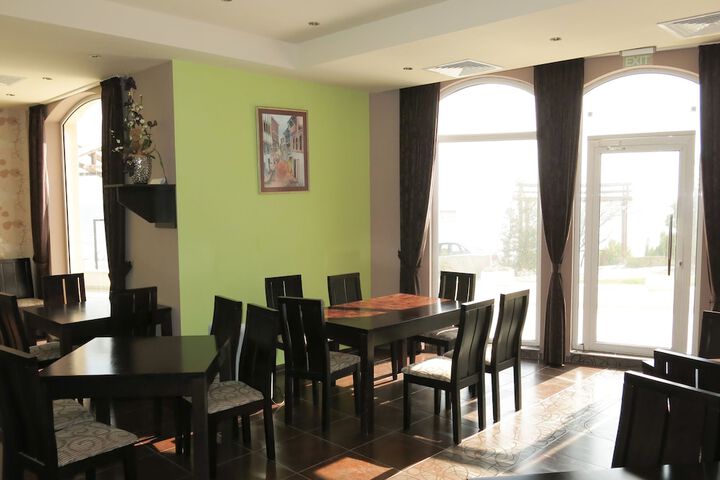 Dining Photos