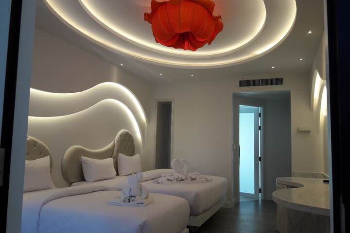 Room 27 of 56