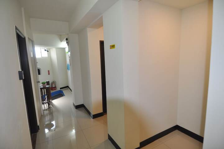 Ballroom/Hall 24 of 29