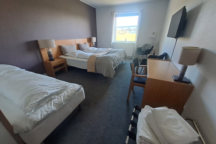 Room 7 of 63