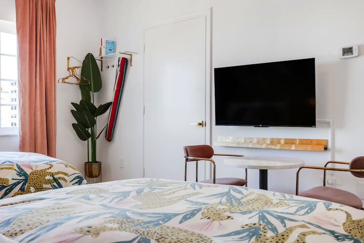 Room 10 of 26