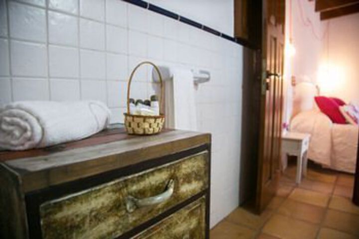 Room 4 of 30