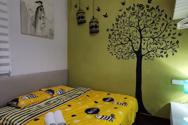 Room 7 of 25