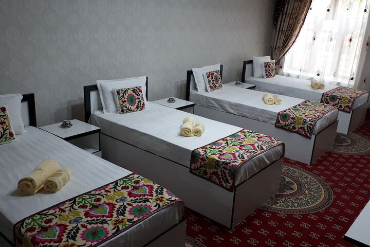 Room 7 of 32
