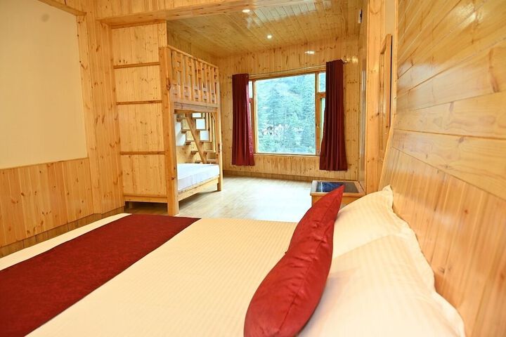 Room 17 of 23