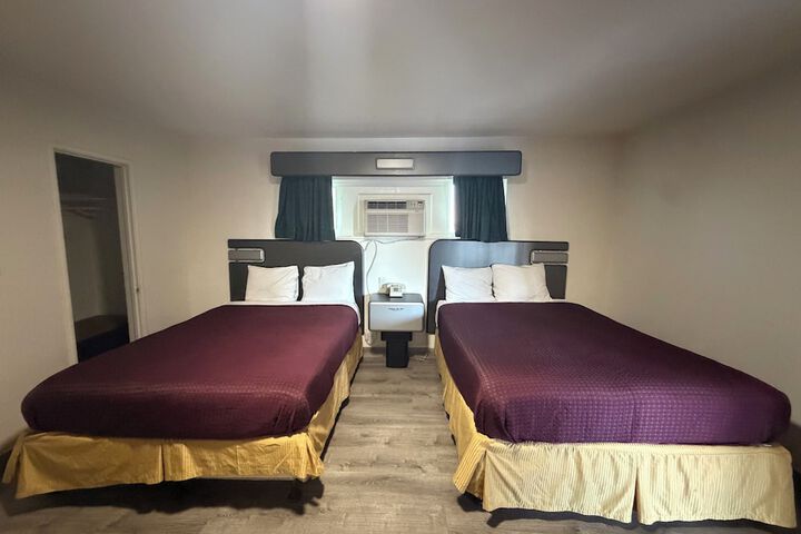 Room 7 of 20