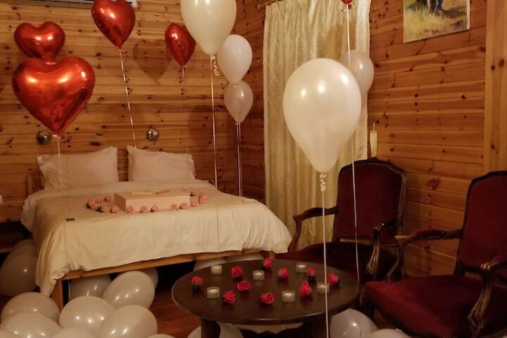 Room 12 of 40