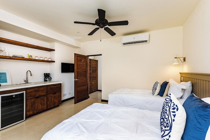 Room 224 of 1000