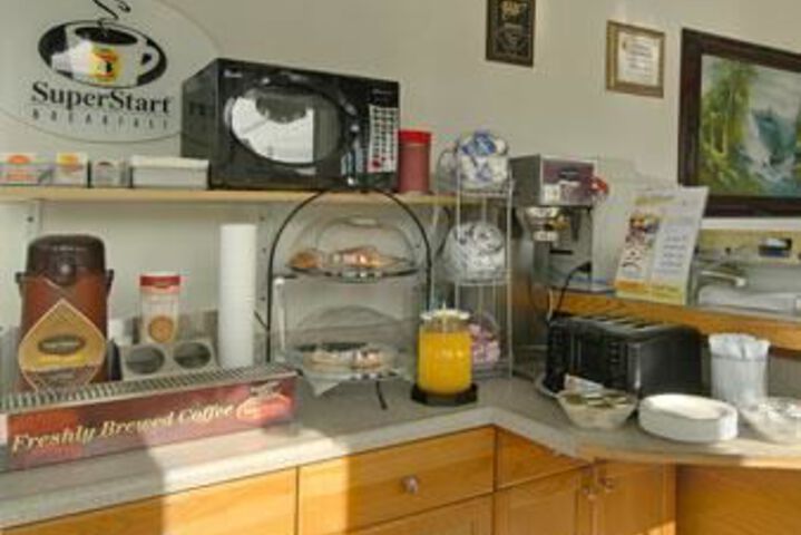 Breakfast/Coffee Service 7 of 46