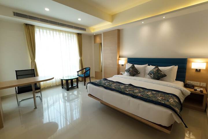 Room 2 of 13