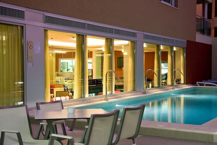 Pools & Facilities