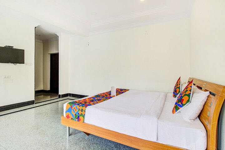 Room 13 of 24