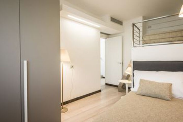 Room 10 of 47
