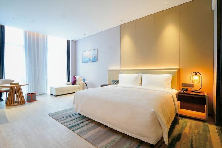 Room 44 of 84