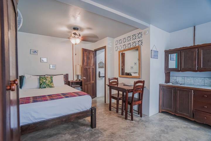 Room 12 of 38