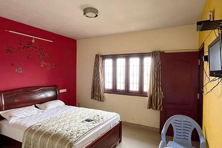 Room 9 of 23