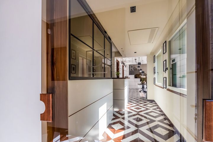 Hotel Interior 10 of 155