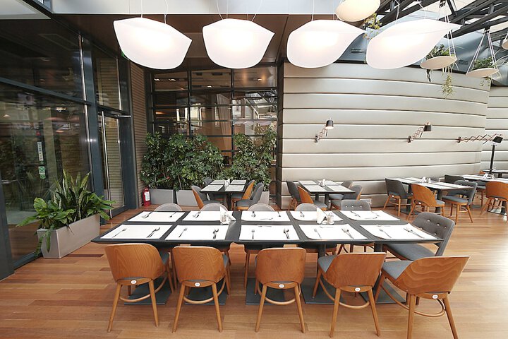 Food court