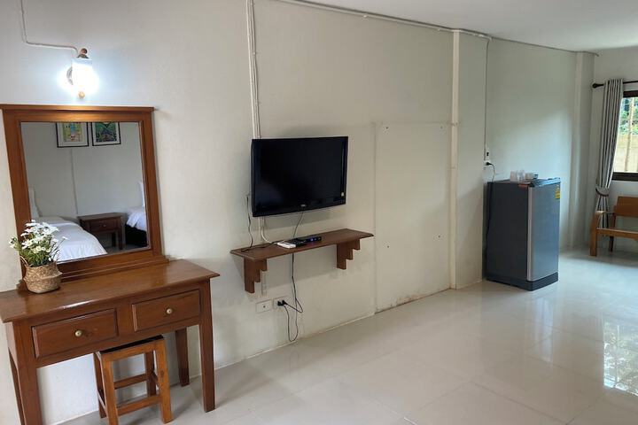 Room 17 of 35