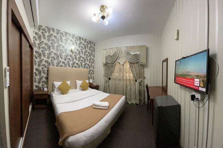 Room 11 of 22