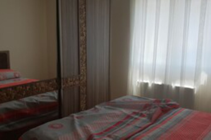 Room 7 of 13