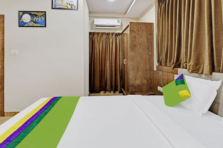 Room 21 of 39