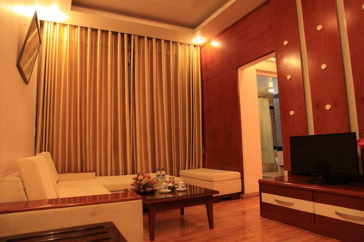 Room 9 of 25