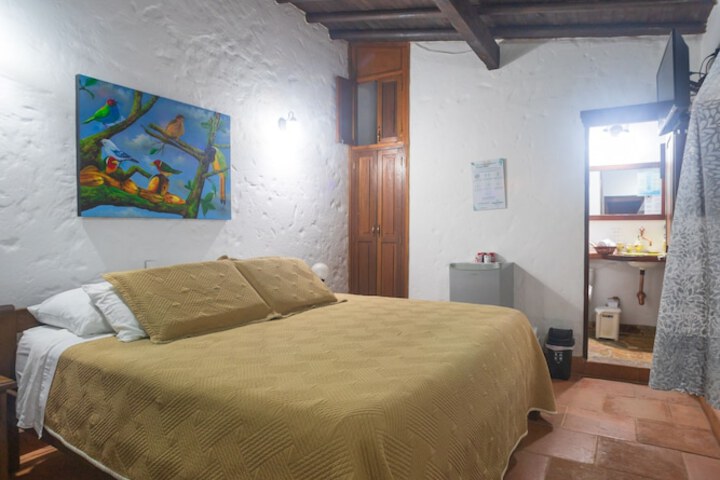 Room 16 of 66