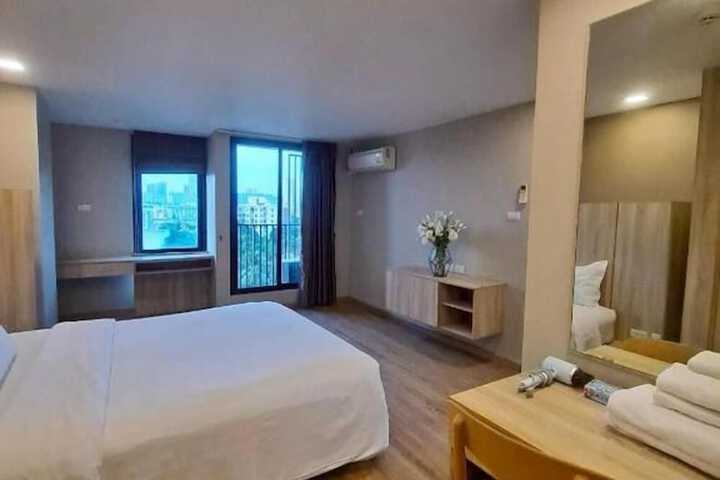 Room 54 of 94