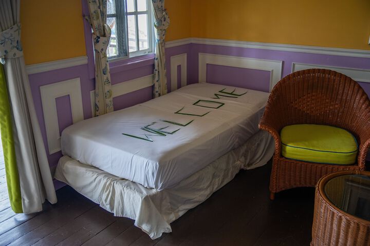 Room 53 of 139