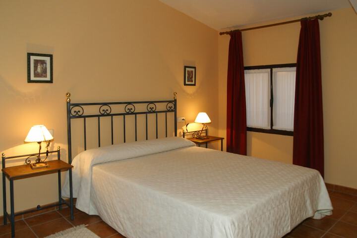 Room 3 of 27