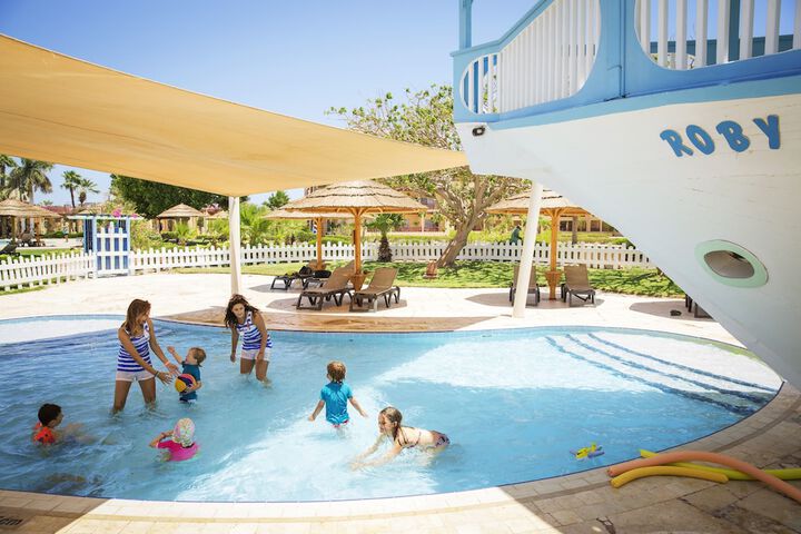 Pools & Facilities