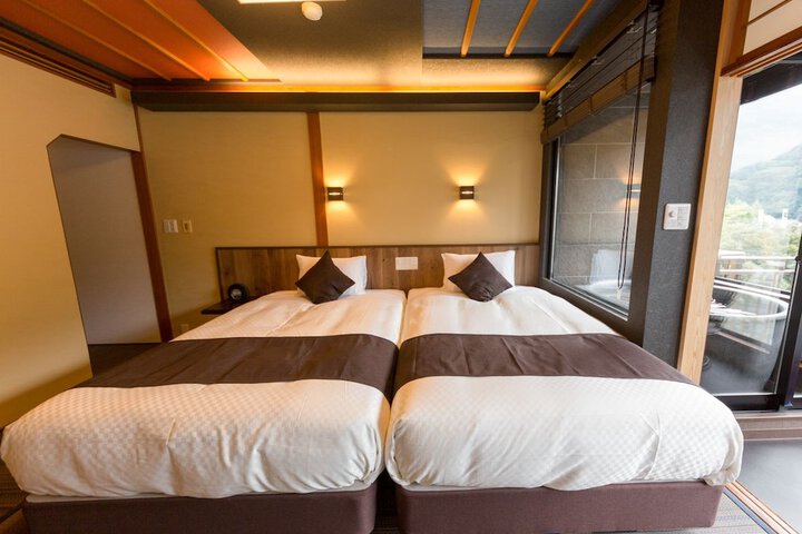 Room 16 of 84