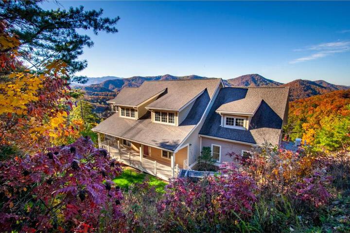 Photo of Endless Mountain Views - Hot Tub & Fireplace!