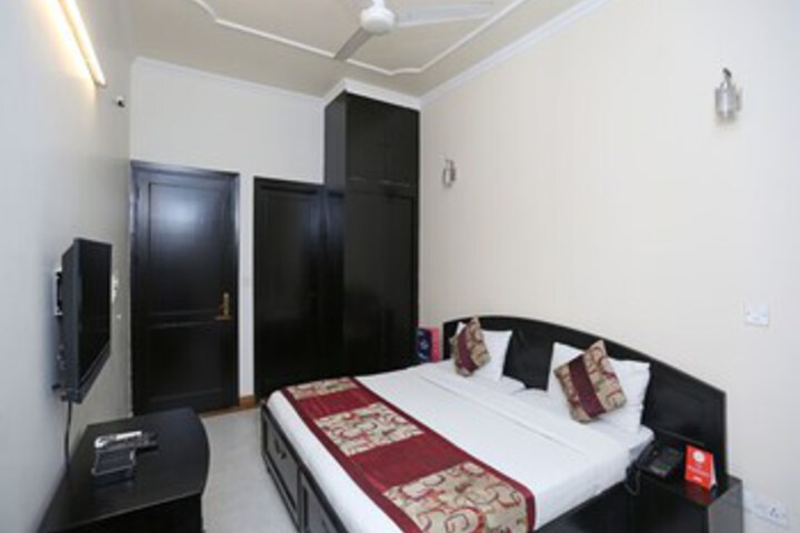 Room 21 of 26