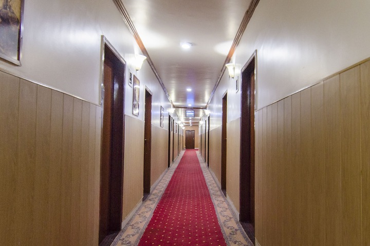 Ballroom/Hall 23 of 26