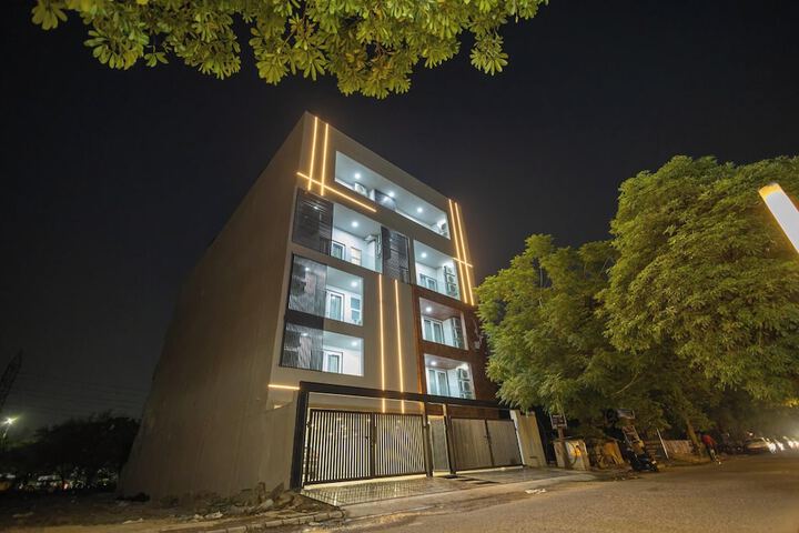 Axon Mayfield Garden Near Artemis Hospital sector 51