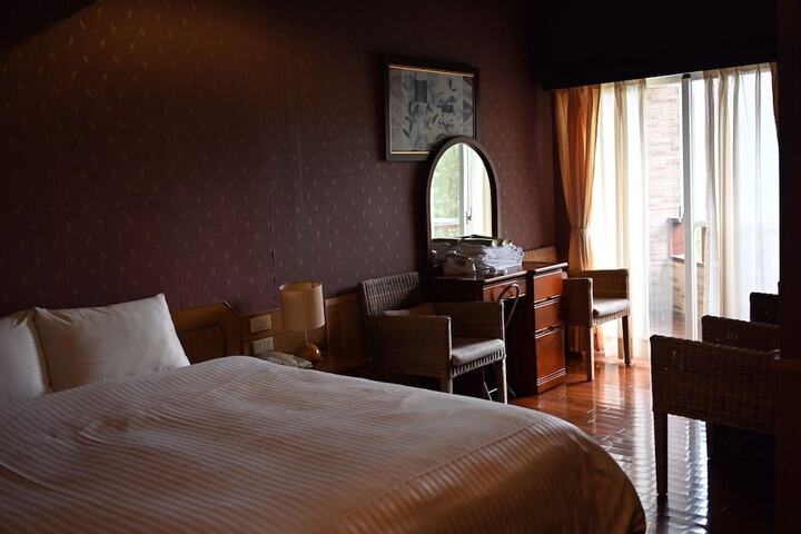 Room 22 of 59